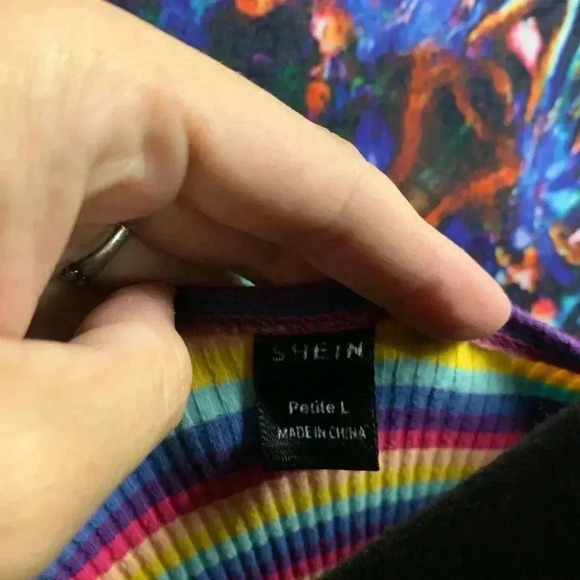 🤑Pink and Orange Striped V-Neck Crop Top - Picture 3 of 3